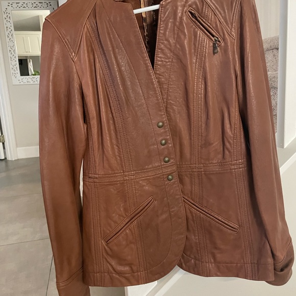 Leather jacket - Picture 6 of 6